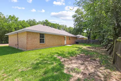 207 W South Street, Whitesboro, TX 76273 - Photo 27