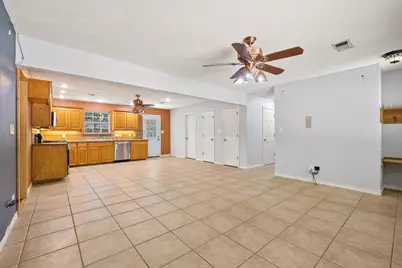 207 W South Street, Whitesboro, TX 76273 - Photo 7