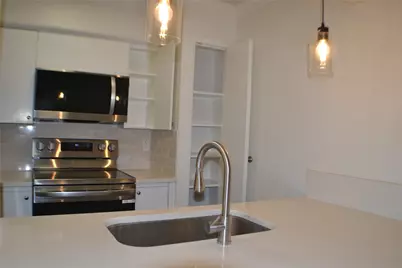 [Address not provided], Dallas, TX 75219 - Photo 9