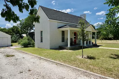 801 Reynolds Street, Goldthwaite, TX 76844 - Photo 3