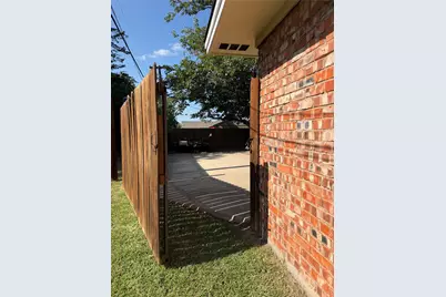 2406 W Broadview Street, Greenville, TX 75402 - Photo 15