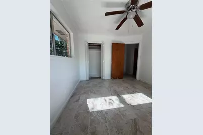 2406 W Broadview Street, Greenville, TX 75402 - Photo 9