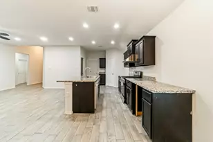 9717 Snowbell Ln, Fort Worth, TX 76036 - Photo 7