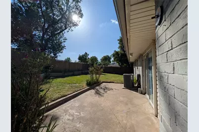 1800 Fernwood Circle, Carrollton, TX 75006 - Photo 13