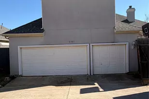 2301 Clearspring Dr S, Irving, TX 75063 - Photo 21