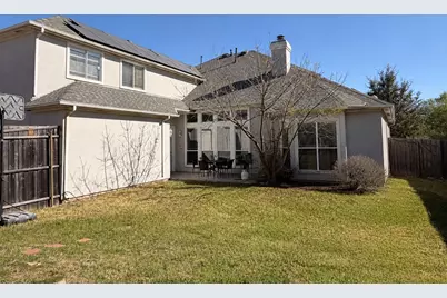 2301 Clearspring Drive S, Irving, TX 75063 - Photo 27
