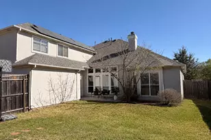 2301 Clearspring Dr S, Irving, TX 75063 - Photo 27