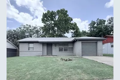 1706 Martin Luther Drive, Arlington, TX 76010 - Photo 1