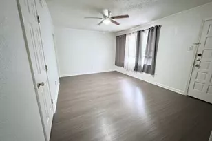 1706 Martin Luther Dr, Arlington, TX 76010 - Photo 5