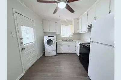 1706 Martin Luther Drive, Arlington, TX 76010 - Photo 13