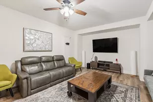329 Hitch Wagon Dr, McKinney, TX 75071 - Photo 9
