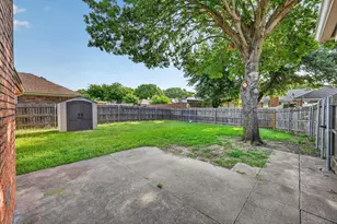 828 Haverford Ln, DeSoto, TX 75115 - Photo 15