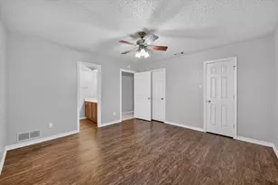 828 Haverford Ln, DeSoto, TX 75115 - Photo 9