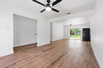318 NE Michael Drive, Burleson, TX 76028 - Photo 7