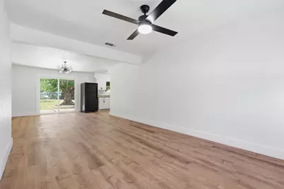 318 NE Michael Drive, Burleson, TX 76028 - Photo 5