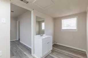 750 E N 12th St, Abilene, TX 79601 - Photo 17