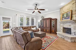 11000 Wanamaker Dr, Benbrook, TX 76126 - Photo 11
