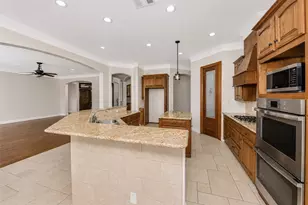 3908 Lakewood Heights Ct, Fort Worth, TX 76179 - Photo 11