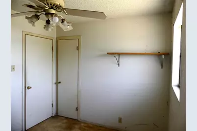 5324 Parker Henderson Road, Fort Worth, TX 76119 - Photo 17