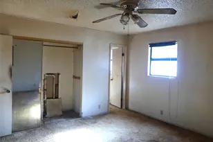 5324 Parker Henderson Rd, Fort Worth, TX 76119 - Photo 13