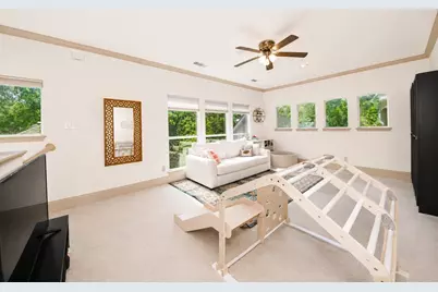 8934 Greenville Avenue, Dallas, TX 75243 - Photo 25