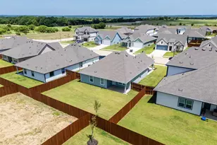 729 Orchid Wy, Pilot Point, TX 76258 - Photo 29