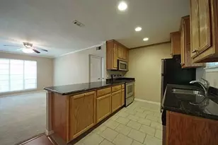 10594 High Hollows Dr, Dallas, TX 75230 - Photo 11