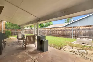 1901 Paxton Dr, Carrollton, TX 75007 - Photo 13