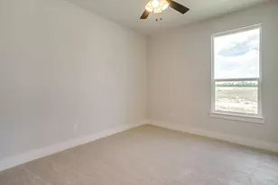 10100 Bartlett Peak Dr, Waxahachie, TX 75167 - Photo 11