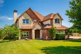 407 Valley View Ct, Rio Vista, TX 76093 - Photo 1