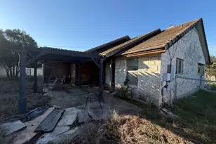 1125 Lakeshore Dr, Canyon Lake, TX 78133 - Photo 5