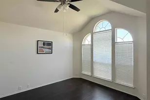 8210 Mossberg Dr, Arlington, TX 76002 - Photo 11