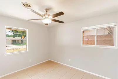 1021 Patricia Street, Irving, TX 75060 - Photo 5