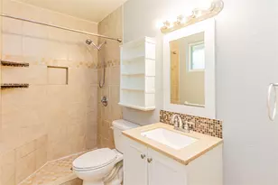 1021 Patricia St, Irving, TX 75060 - Photo 19