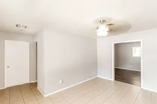 1021 Patricia St, Irving, TX 75060 - Photo 15