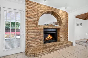923 Moore St, Cedar Hill, TX 75104 - Photo 7