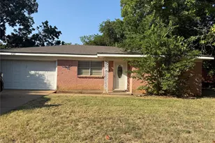 107 SE Harris St, Burleson, TX 76028 - Photo 1