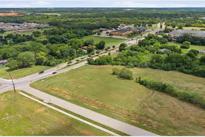 1340 W Broad Street, Mansfield, TX 76063 - Photo 3
