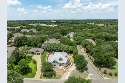 416 Keys Creek Drive, Waco, TX 76708 - Photo 5