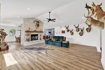 1901 Melissa Lane, Keene, TX 76031 - Photo 17
