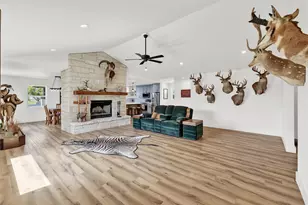 1901 Melissa Ln, Keene, TX 76031 - Photo 17