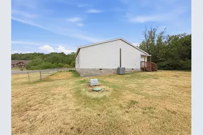 1020 Corral Drive, Granbury, TX 76048 - Photo 25