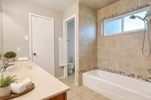 601 Ascot Dr, Euless, TX 76040 - Photo 15