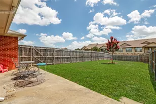 800 Canyon Pl, DeSoto, TX 75115 - Photo 23