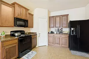 800 Canyon Pl, DeSoto, TX 75115 - Photo 11