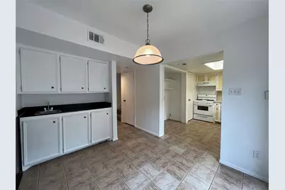 1908 Camden Court #03, Denton, TX 76205 - Photo 5