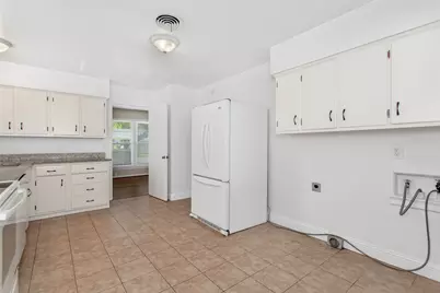 1830 Viewcrest Drive, Dallas, TX 75228 - Photo 9