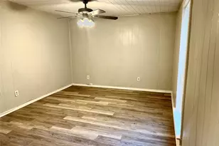 1008 Peak St, Denton, TX 76201 - Photo 7