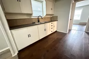 1008 Peak St, Denton, TX 76201 - Photo 3