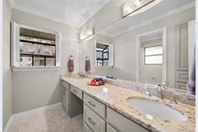 1921 Briarwood Drive, Grand Prairie, TX 75050 - Photo 9